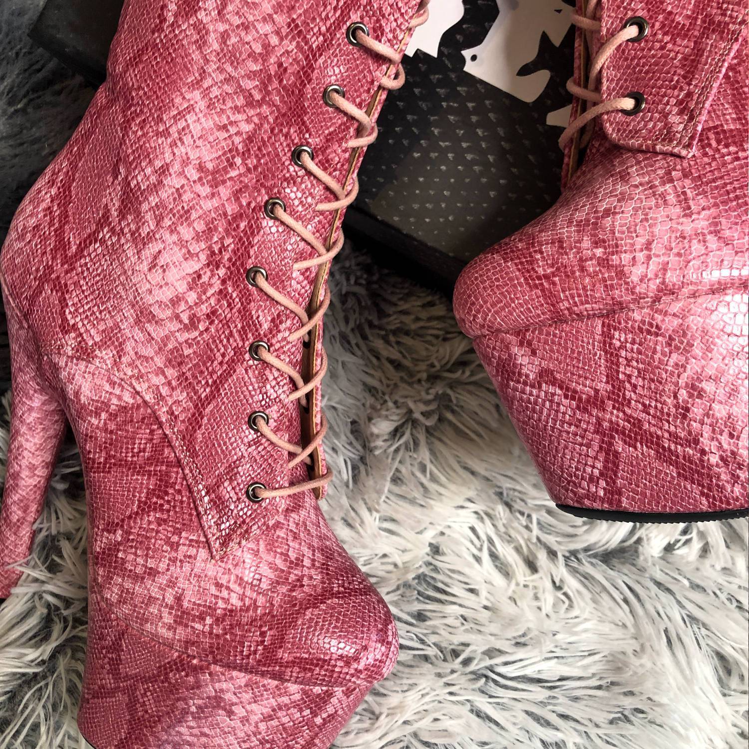 Candy Cobra Boot - 7 INCH - Image 3