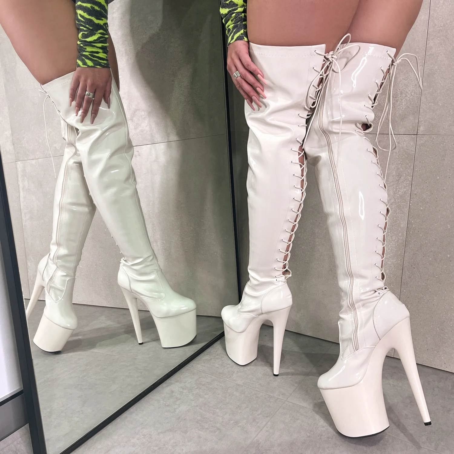 LipKit Thicc Thigh High - No Angel - 8 INCH - Image 5