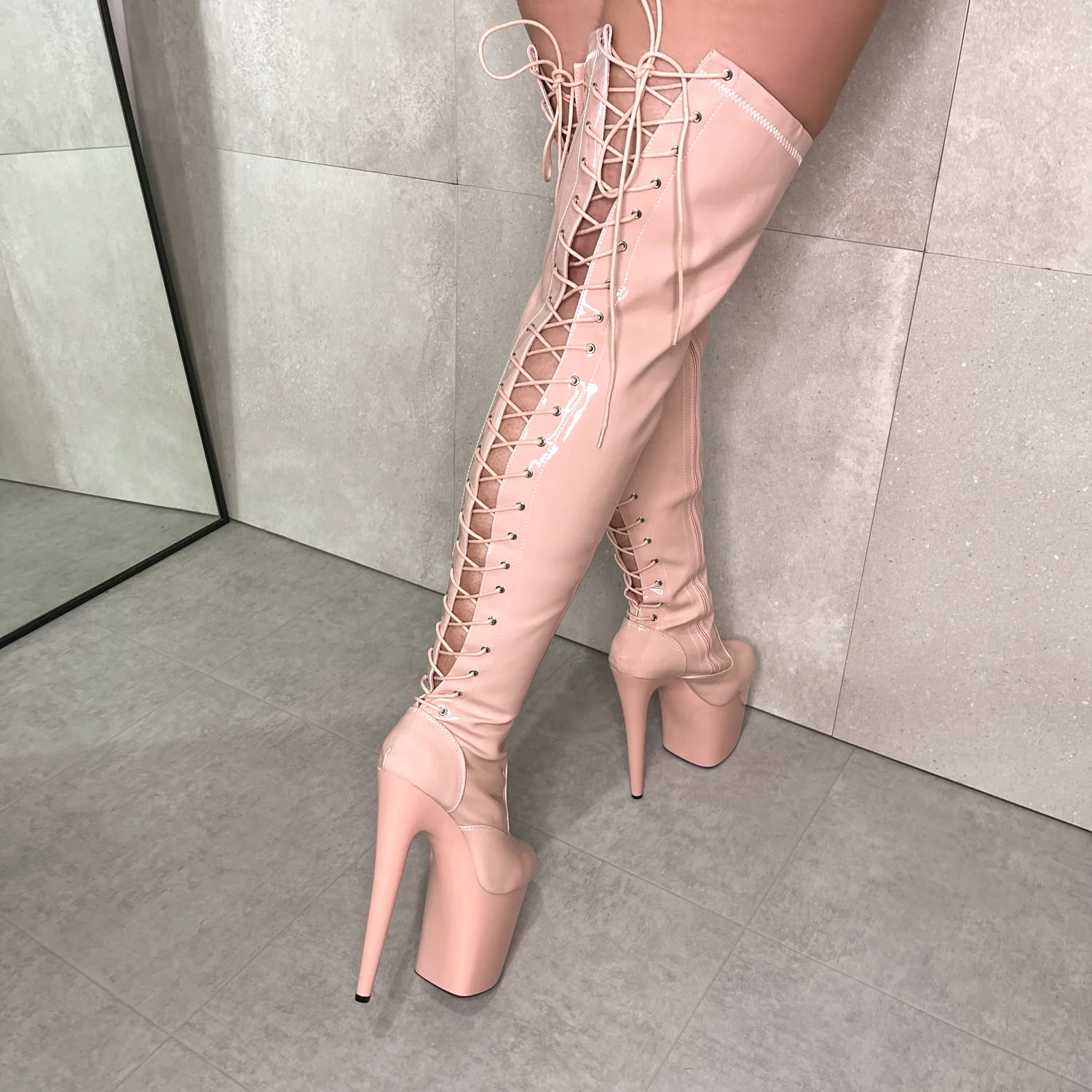 LipKit Thicc Thigh High - Dream On - 8 INCH - Image 4