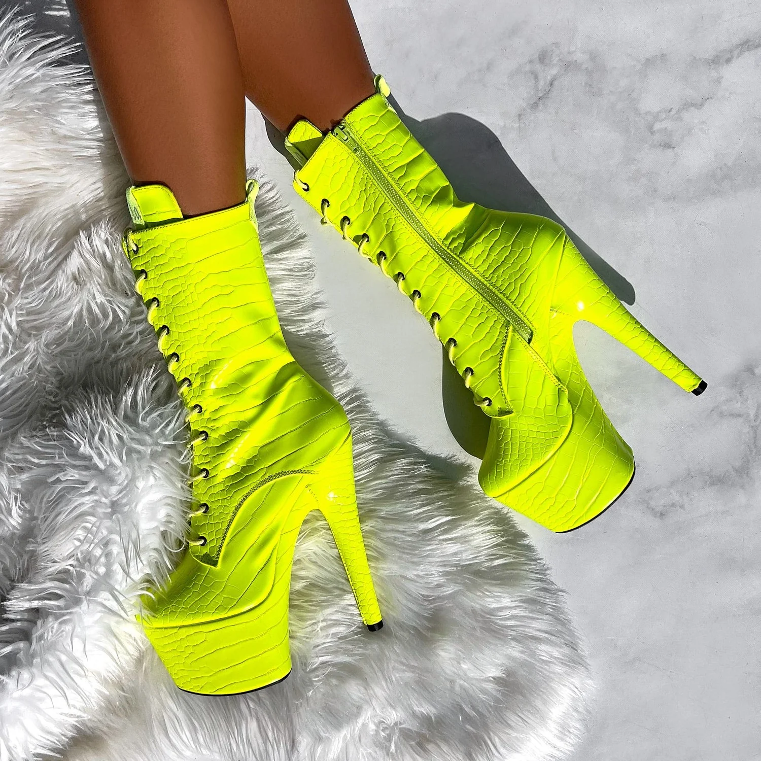 Oh Snap Boot - 7 INCH - Image 3