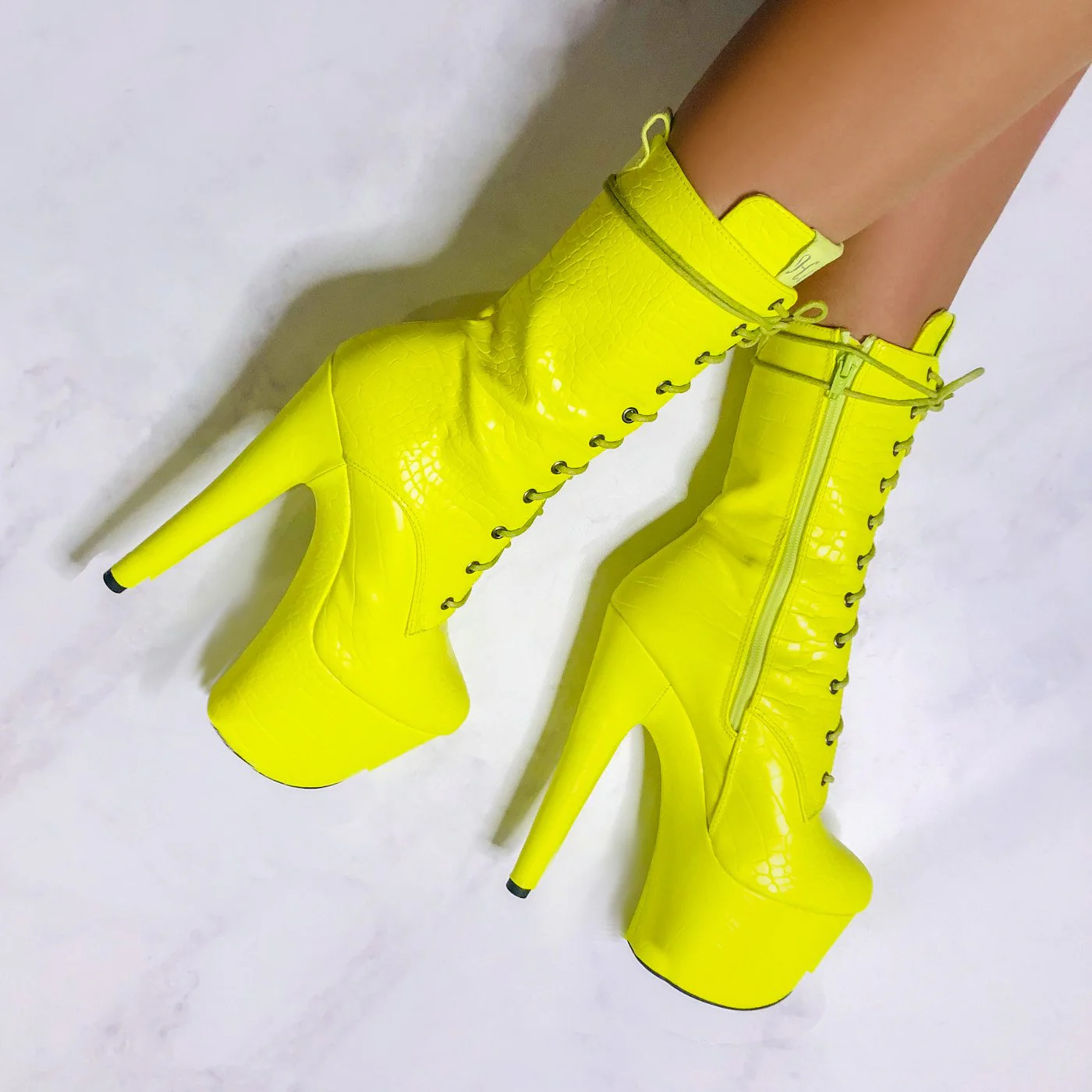 Oh Snap Boot - 7 INCH - Image 4